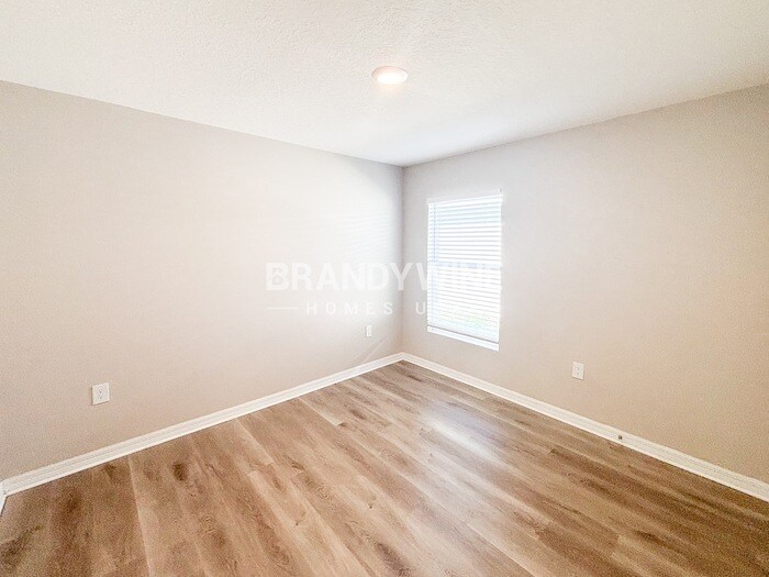 Building Photo - 5488 Logan Cave Ave