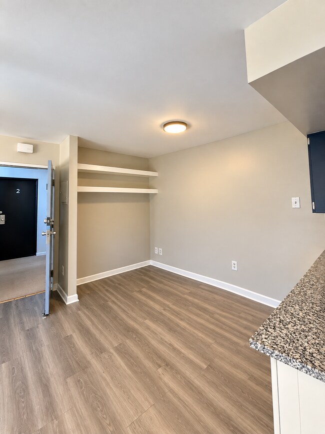 Interior Photo - ONE11 Ypsilanti Park