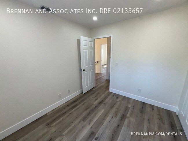 Building Photo - 1130 Sumner Ave