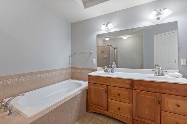 Building Photo - 7134 Huntley Creek Pl