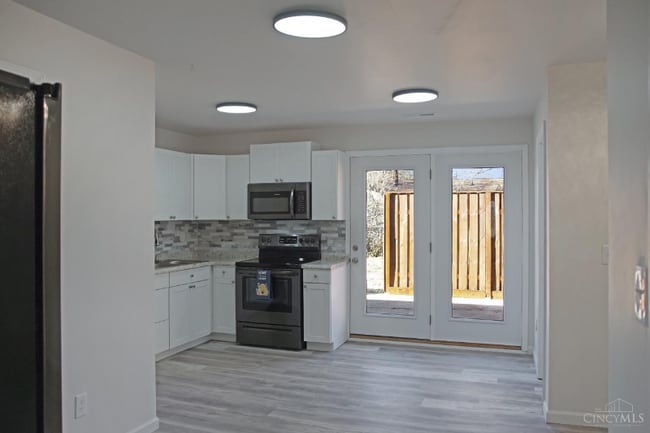 Building Photo - 1432 OH-131