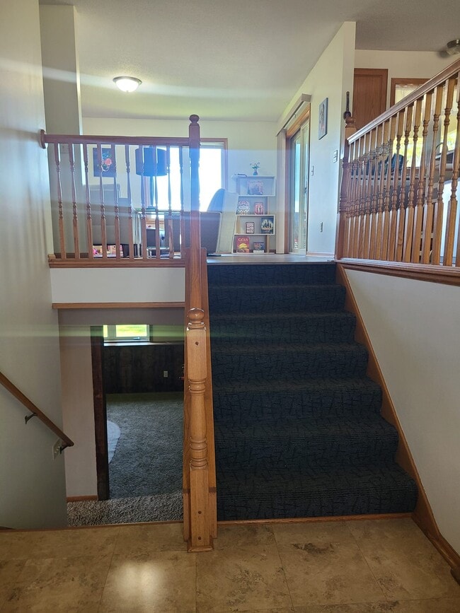 Building Photo - 100 Tattler Ln