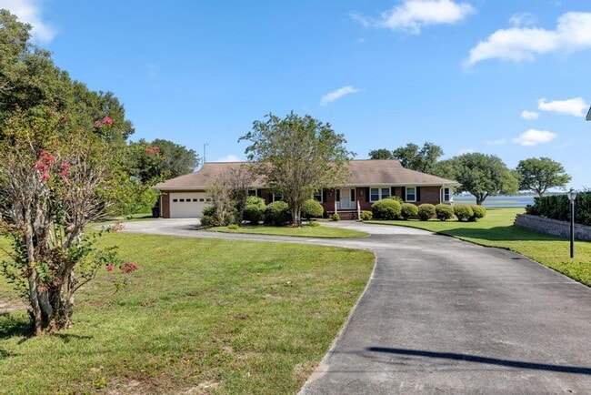 Building Photo - Fully Furnished Short Term Rental! Intercoastal Waterway!