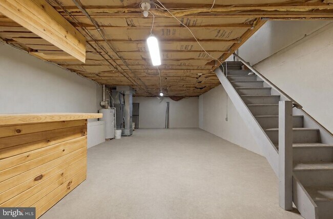Building Photo - 34 Kelmar Ave