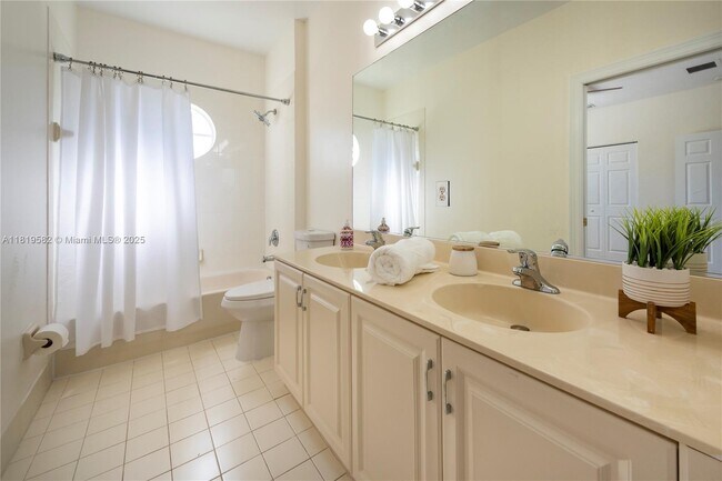 Building Photo - 5458 SW 195th Terrace