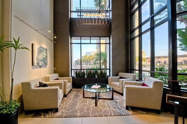 Building Photo - 700 W Harbor Dr