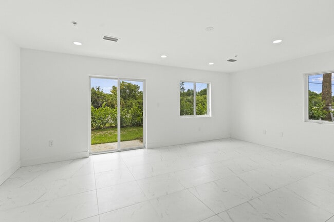 Building Photo - 4498 SW Port St Lucie Blvd