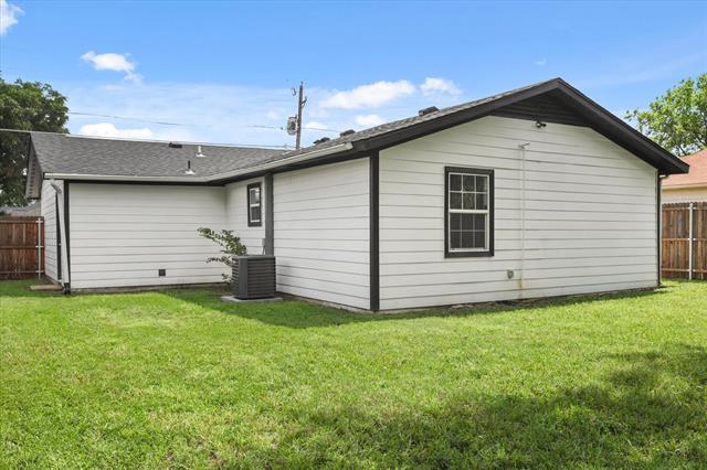 Building Photo - 3519 Canada Dr