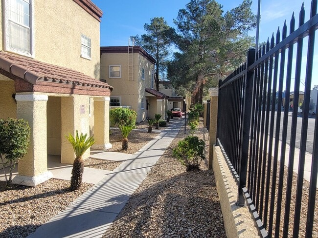 Building Photo - 2801 N Rainbow Blvd