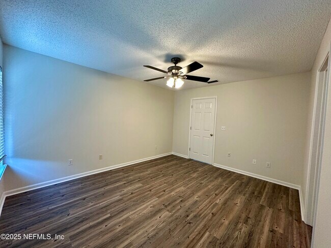 Building Photo - 412 La Reserve Cir