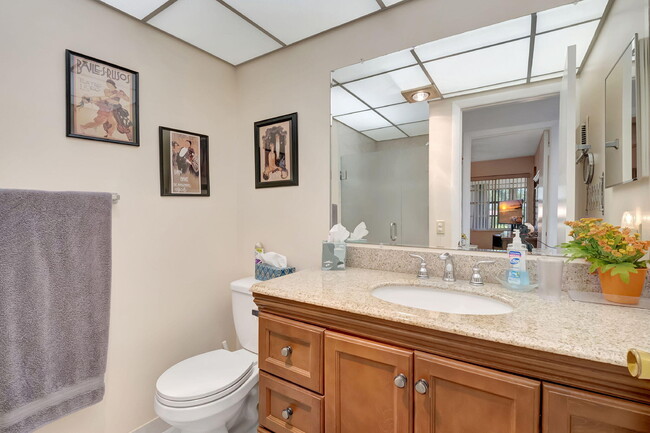 Building Photo - 129 Normandy Ln