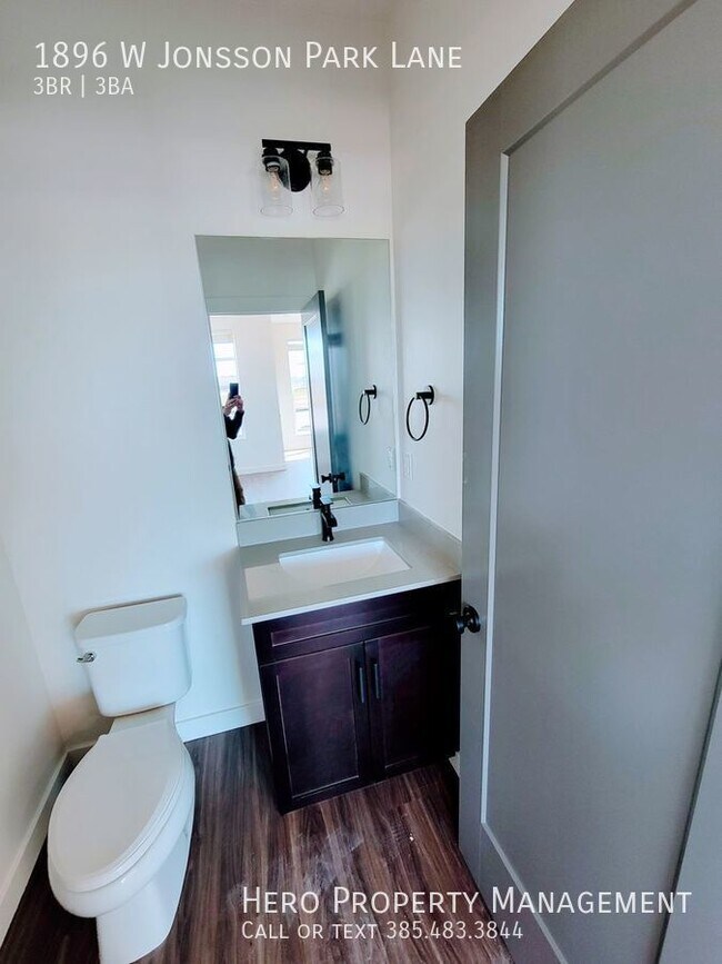 Building Photo - Gorgeous Lehi Townhomes!!!