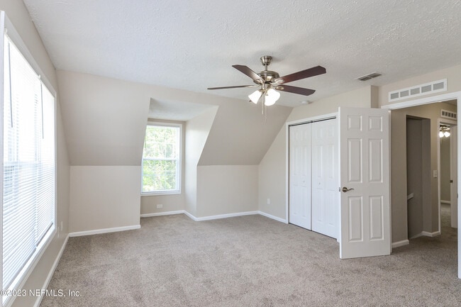 Building Photo - 12290 Versailles St