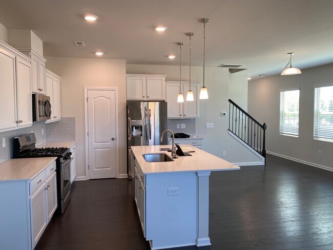 Building Photo - 11122 Westbranch Pkwy