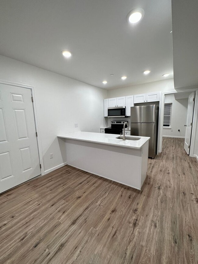 Building Photo - 4224 Brown St