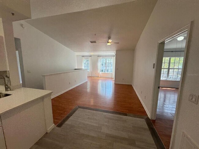 Building Photo - 4320 S Kirkman Rd