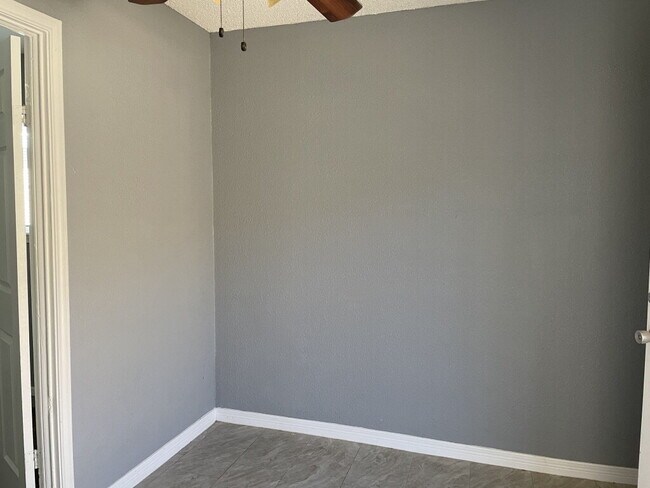 Building Photo - 8137 Staghorn Dr