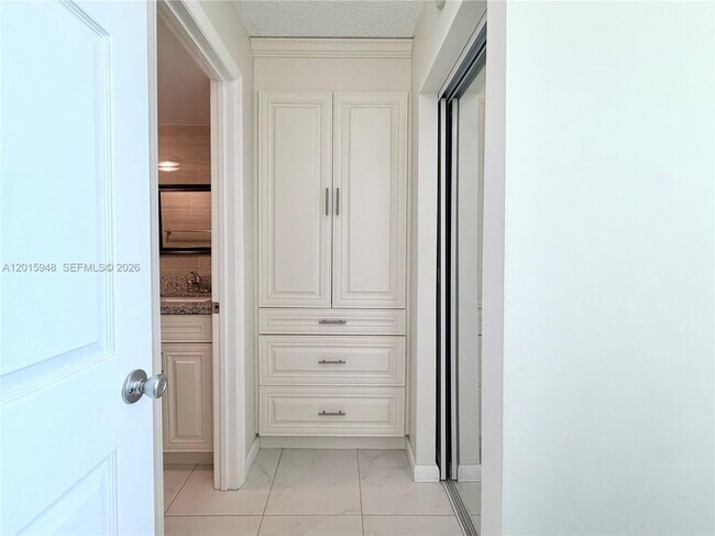Building Photo - 7135 Collins Ave
