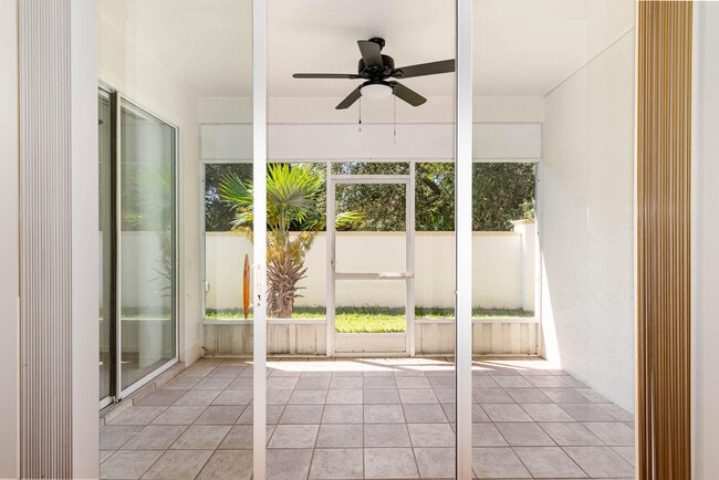 Building Photo - 107 Mar Brisa Ct