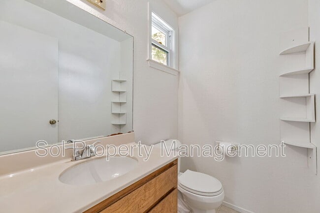 Building Photo - 8105 Kern Ave