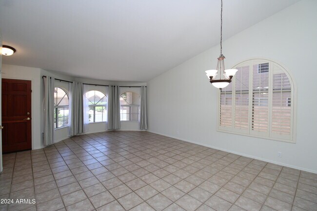 Building Photo - 4052 E Palo Brea Ln