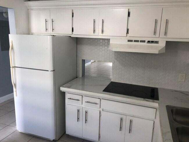 Building Photo - 4500 N Flagler Dr