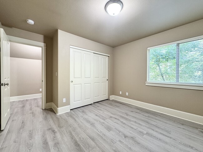Building Photo - 11347 NW Kimble Ct