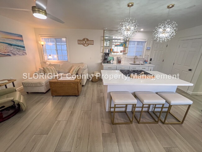 Building Photo - AVAILABLE NOW - Charming Beachside Retreat in Pismo Beach - 1 Bed / 1 Bath