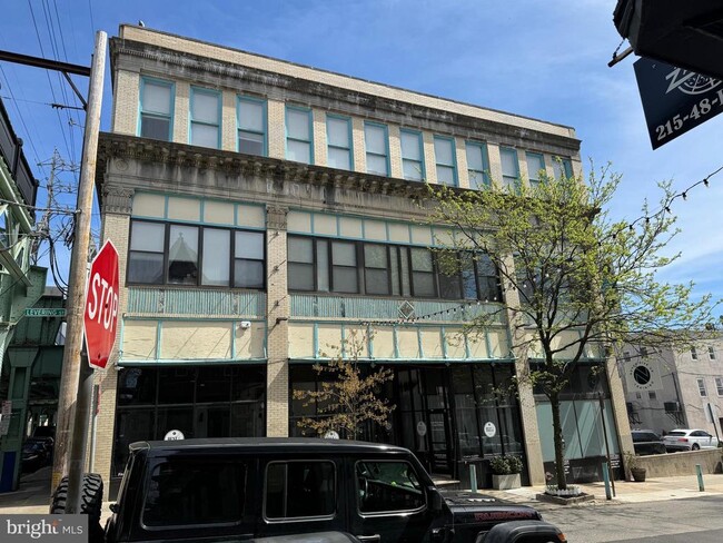 Building Photo - 4368 Cresson St