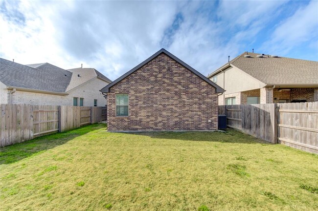 Building Photo - 6022 Bristol Spur Ln