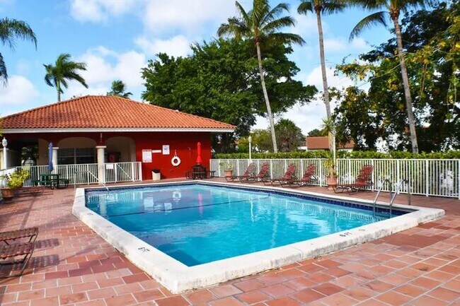 Building Photo - 12245 SW 18th Terrace-C C