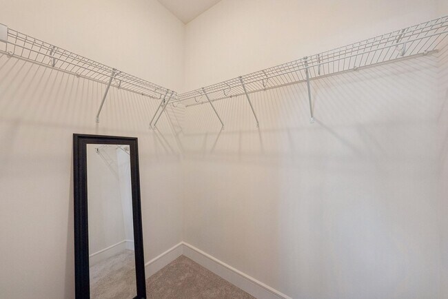 Building Photo - 101 Milvian Wy SE