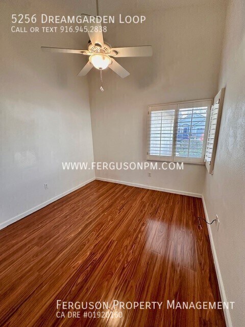 Building Photo - 5256 Dreamgarden Loop