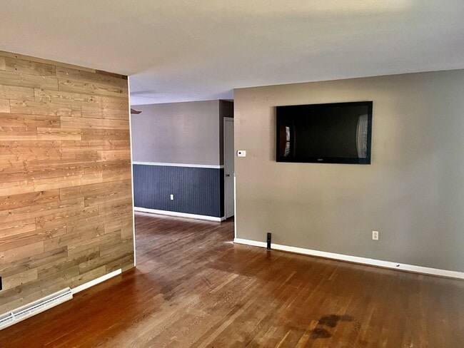 Building Photo - Single Level Home in Bridgewater