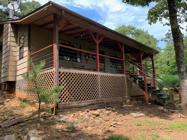Building Photo - 31041 Dove Ln