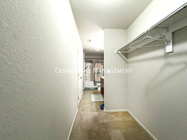 Building Photo - 2389 Wyandotte Ave