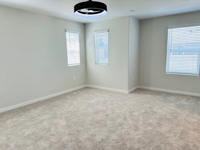 Building Photo - $2,795 Tesoro Viejo, Award Winning Communi...