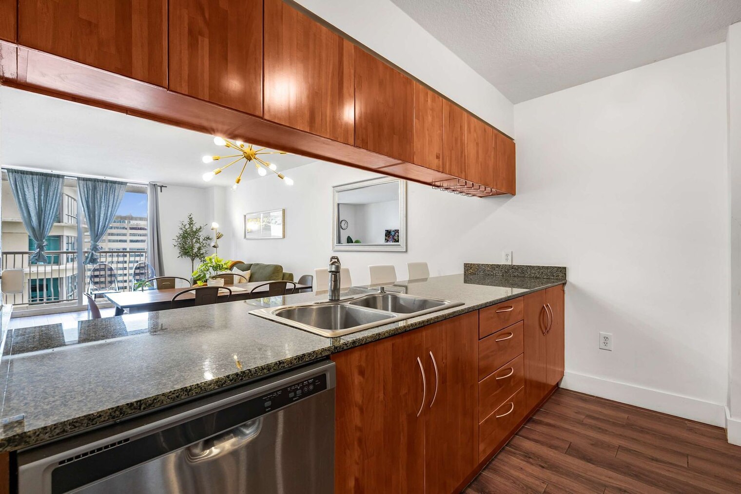 Building Photo - 1200 Brickell Bay Dr
