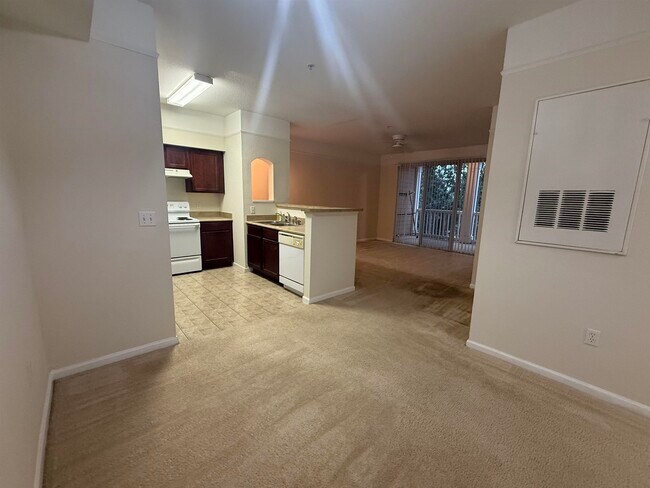 Building Photo - 2801 Chancellorsville Dr