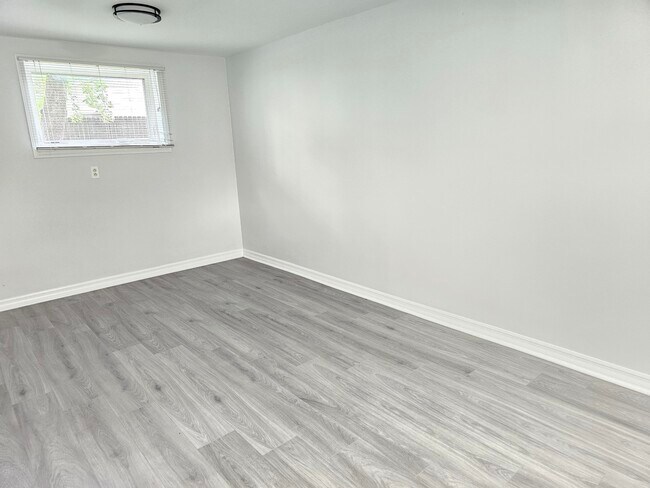 Building Photo - 18570 Pamela Pl