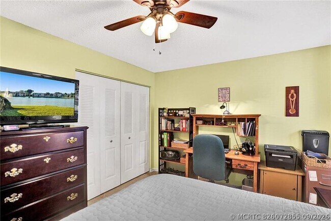 Building Photo - 6114 Coral Lake Dr