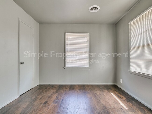 Building Photo - 1321 NW 82nd St
