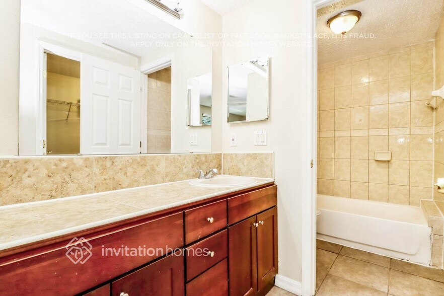 Building Photo - 9709 Rushwood Ct