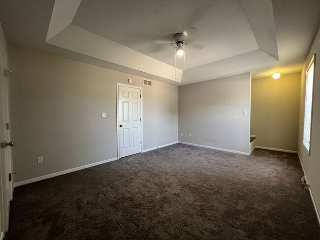 Building Photo - 102-104 Albany Dr.