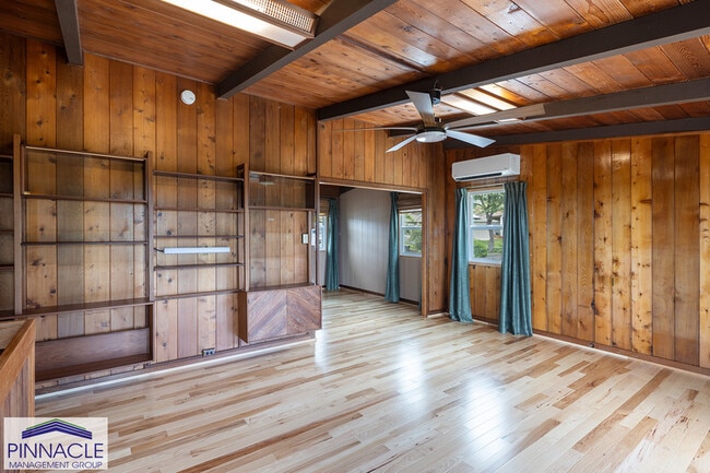 Building Photo - 99-127 Waipao Pl
