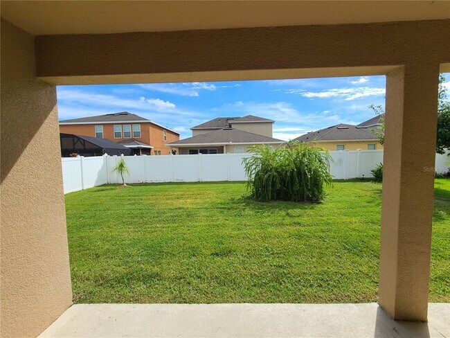 Building Photo - 1497 Softshell St