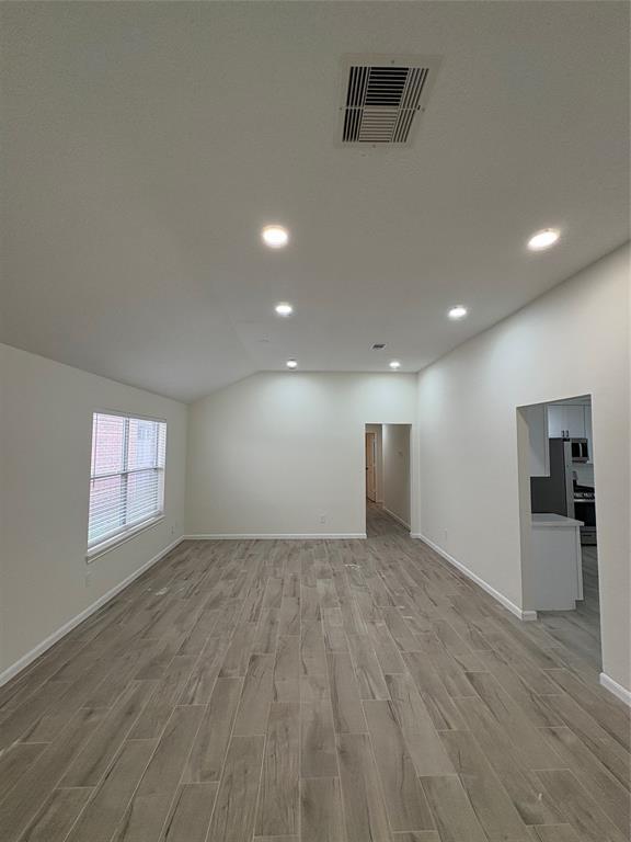 Building Photo - 18251 River Sage Dr