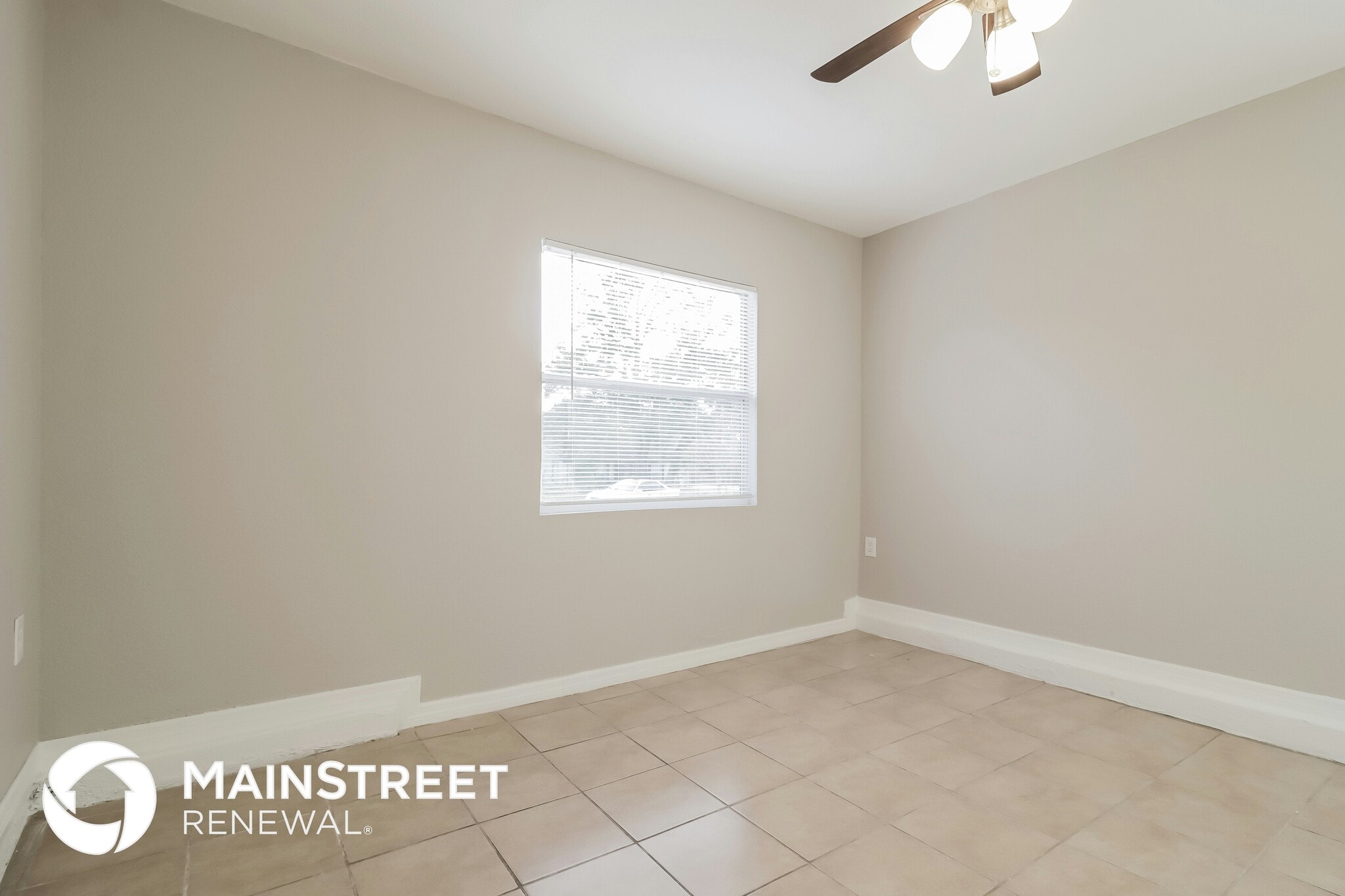 Building Photo - 5353 Pale Horse Dr