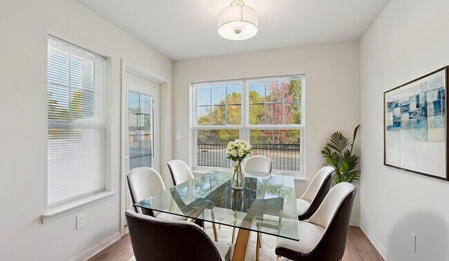 Building Photo - South Emerson Hills