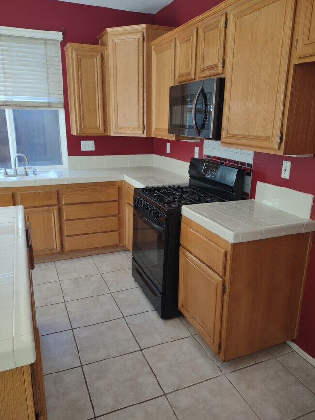 Primary Photo - 40543 Chantemar Way